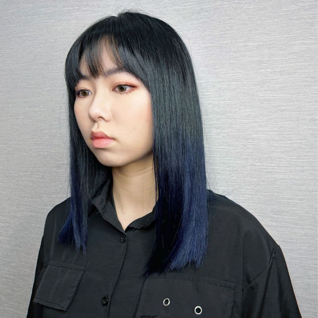 藍黑色