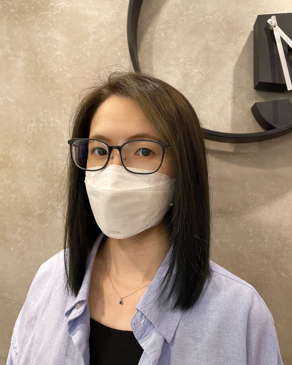 霧灰綠