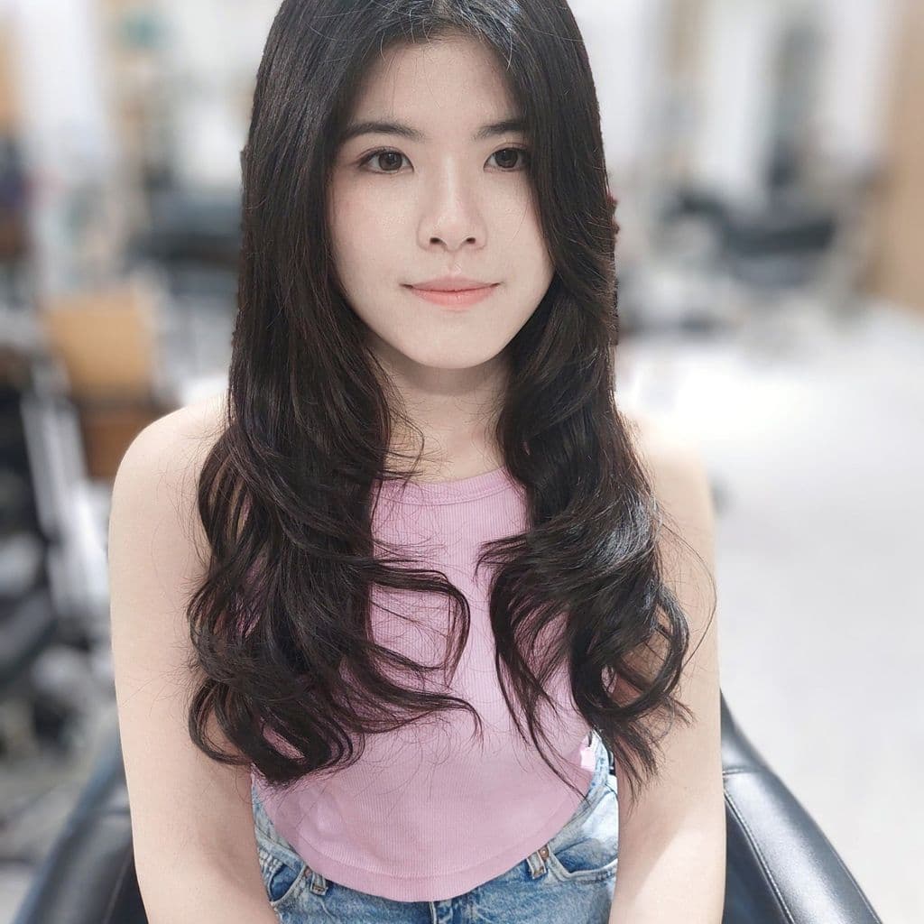 女生長髮