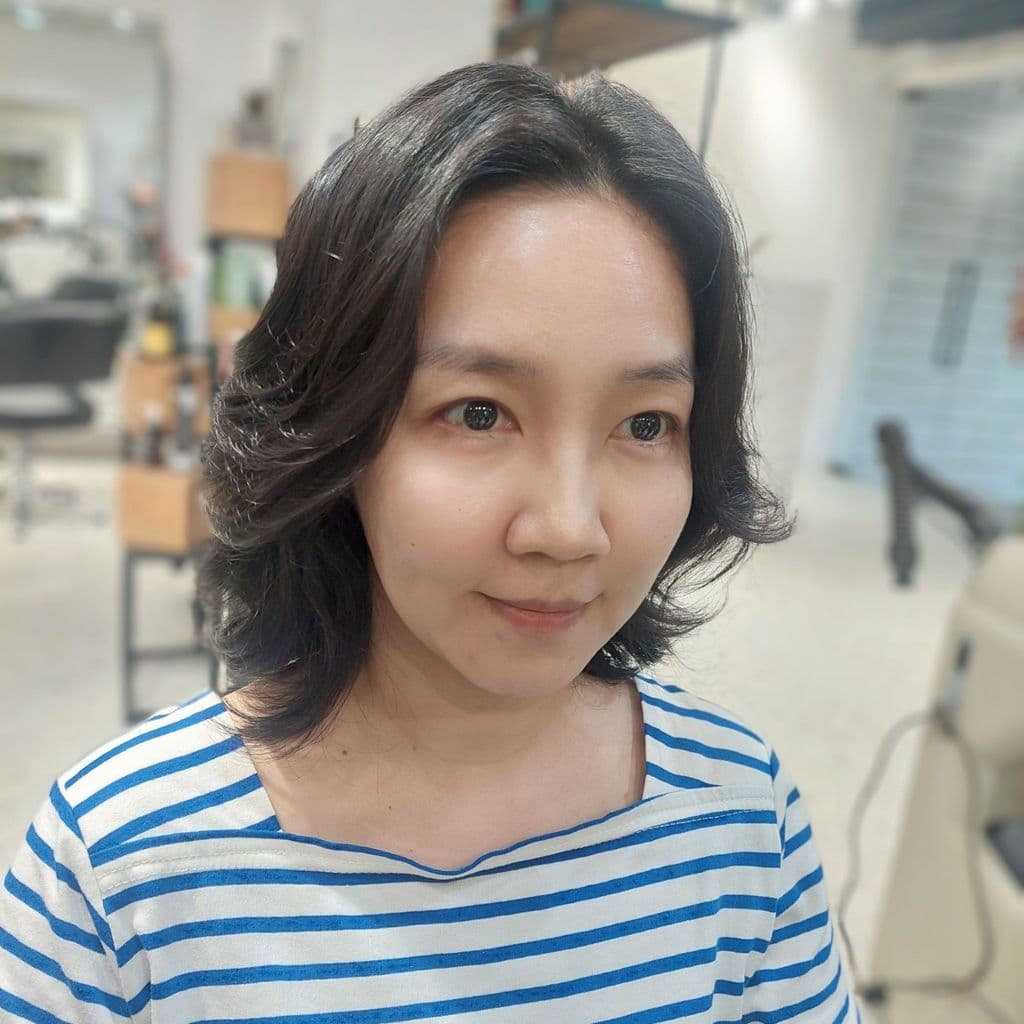 女生染燙