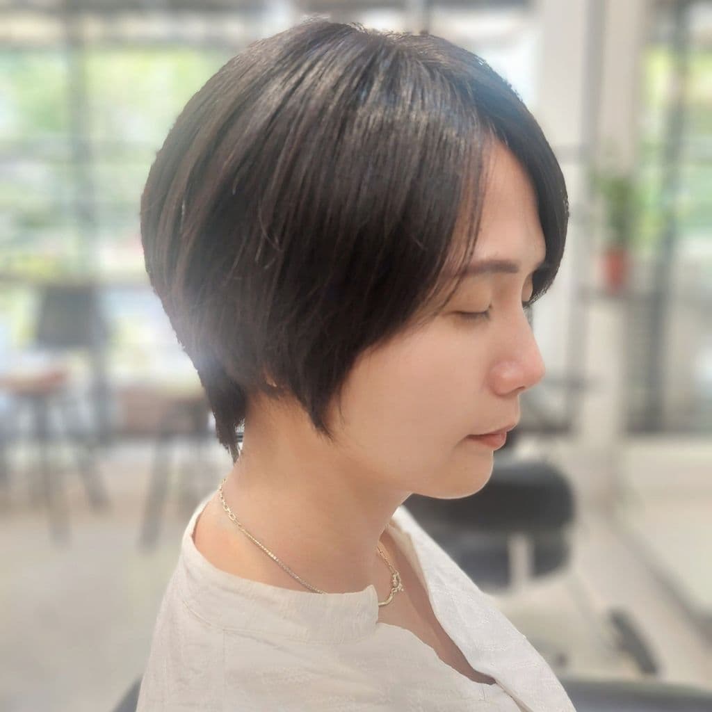女生極短髮