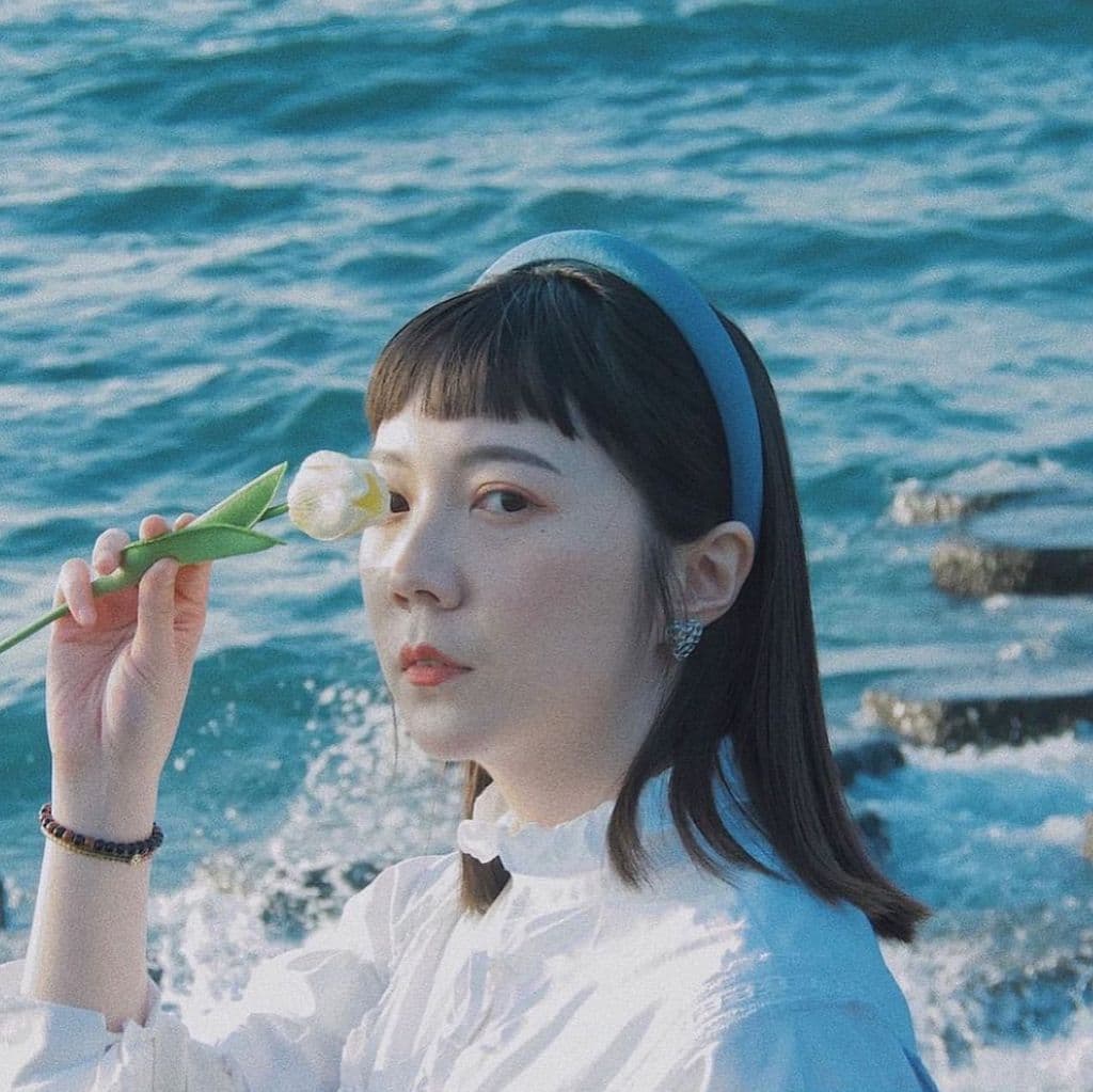 女生染燙