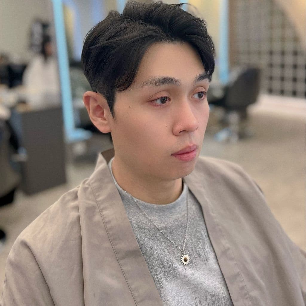 男生短髮