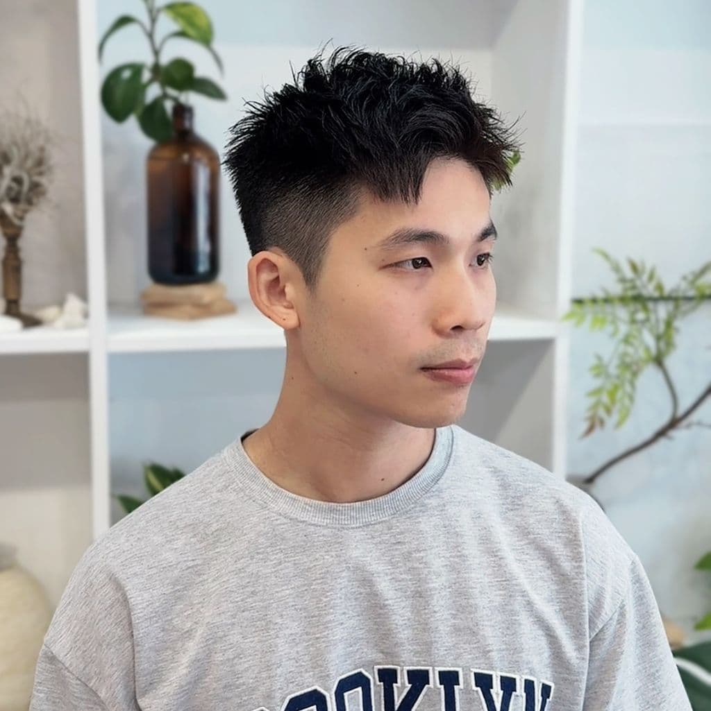 男生短髮