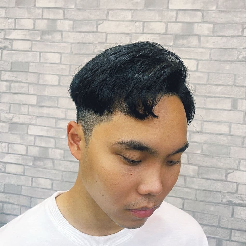 男生短髮
