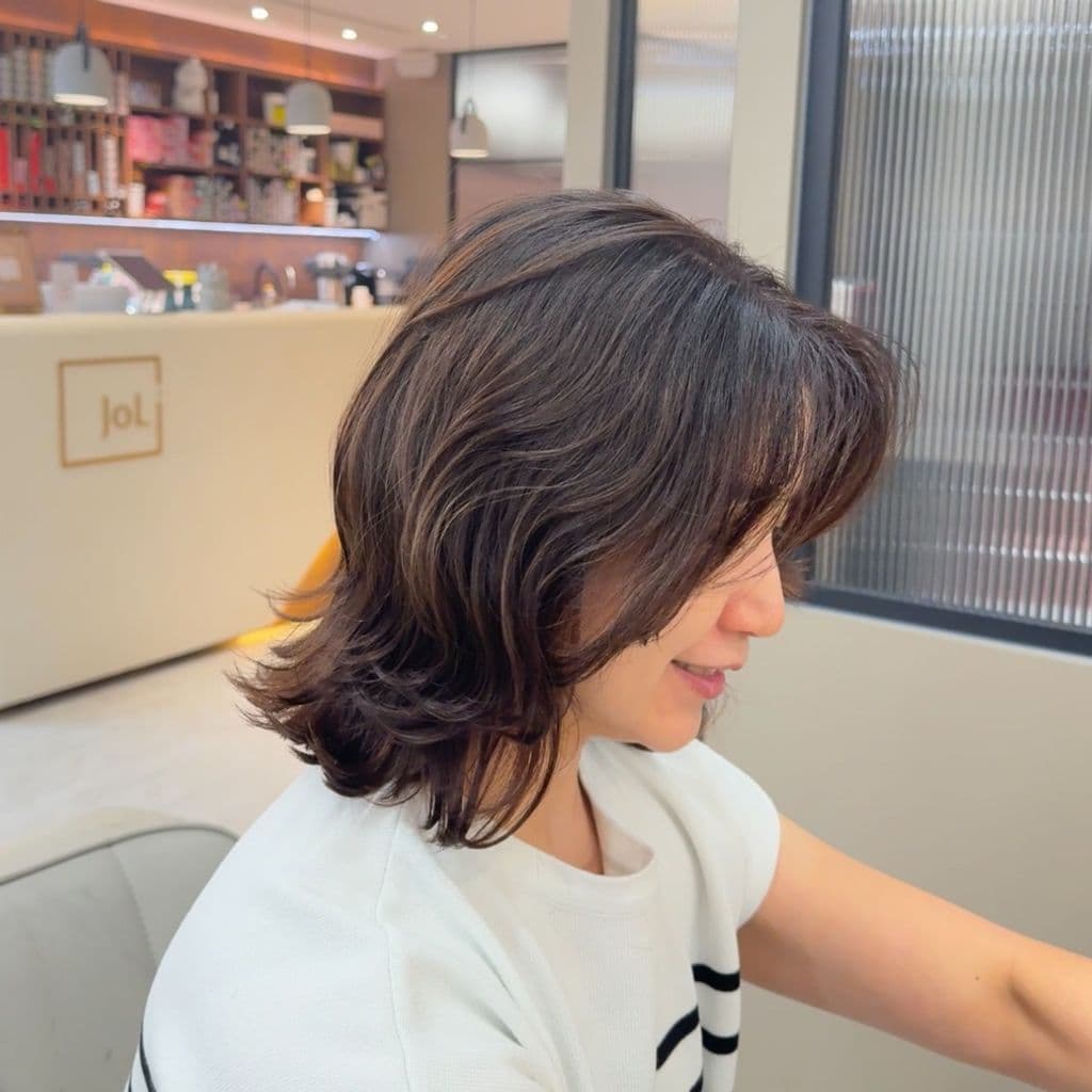 女生中長髮