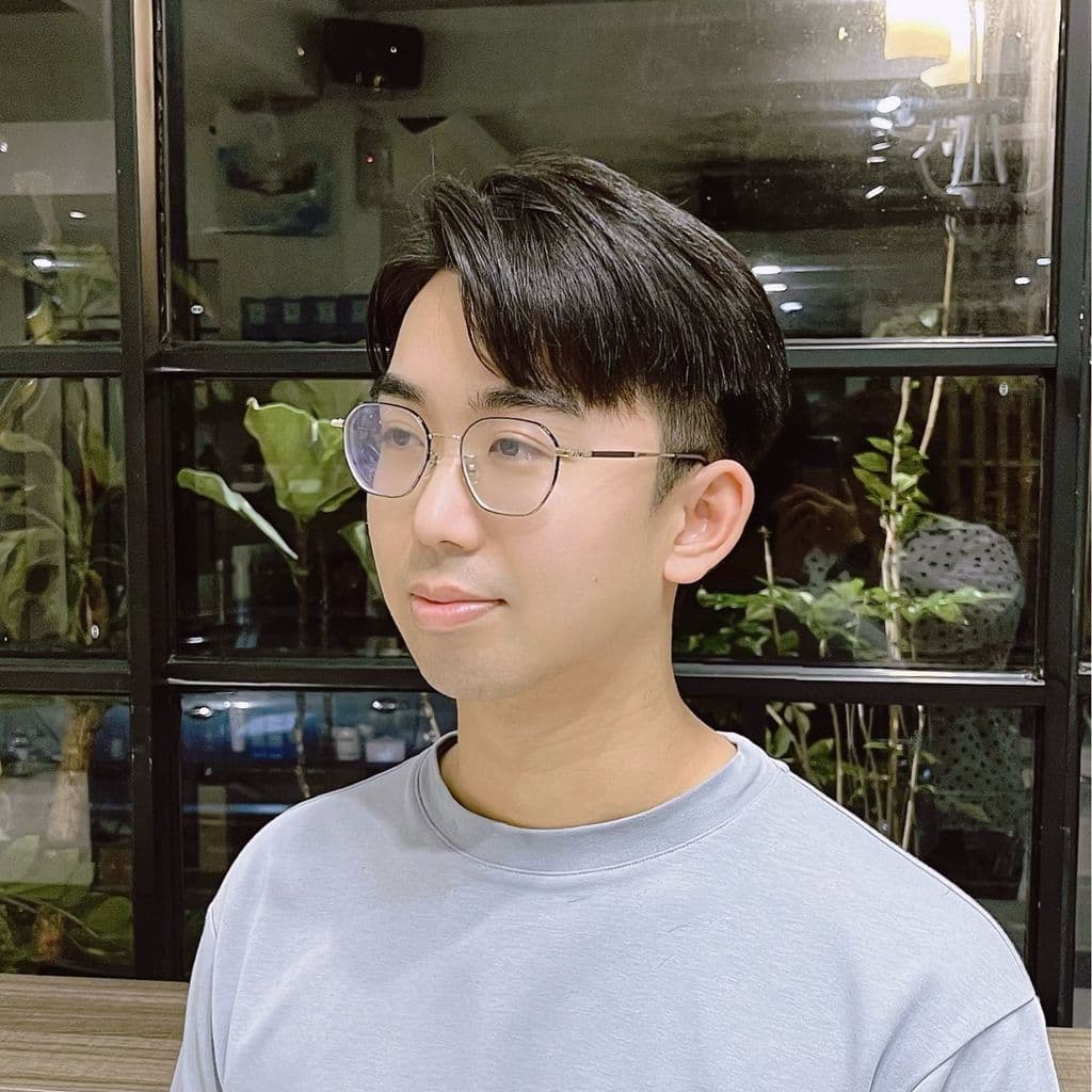 男生短髮