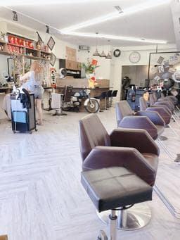 w hair salon