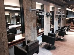 WoMen 漾 髮型旗艦店