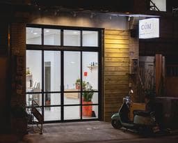 CÓM HAIR SALON