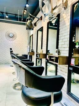 EDH HAIR STUDIO