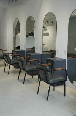 SZUK HAIR SALON