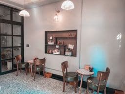 空白 ｜ BLANK • Cafe & Hair
