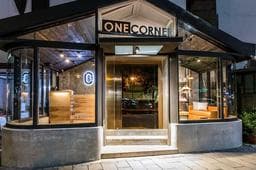 One Corner Hair