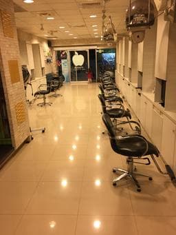 ID髮璽集團(竹南店）