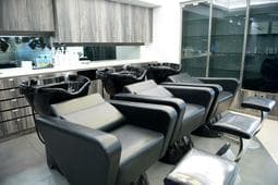 如果髮型一中旗艦店 The Logo hair salon