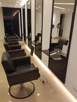 MOMA Art Hair Design Center 時尚髮藝中埔館
