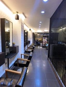 方向。髮型 WAY Hair Salon