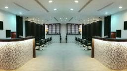 D-3 HAIR STUDIO