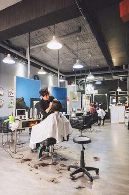 X-scissors barber shop