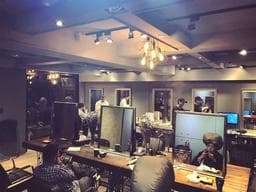 N-Art hair styling