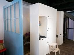 A Relax Hair Salon