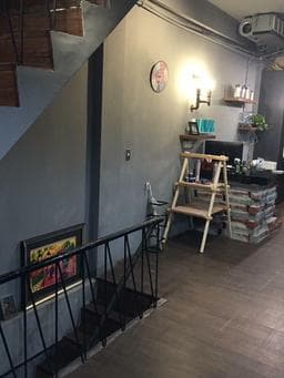 51% hair salon