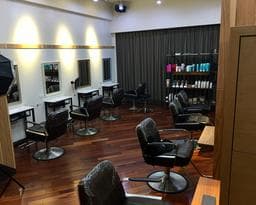 Nacre Hair Salon奈克造型沙龍