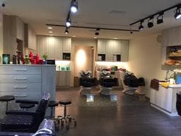 J&M Hair Salon貳店