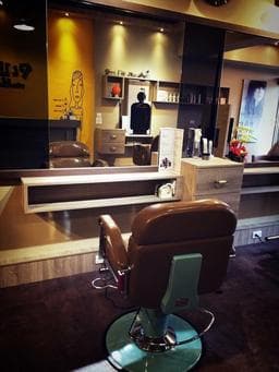 PLUS Hair & Eyelash design studio