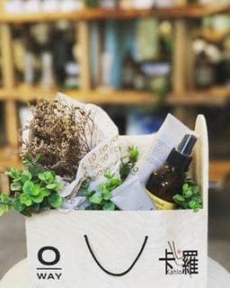 卡羅髮妝造型（漢口店）