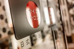 cf日式造型沙龍-華平店