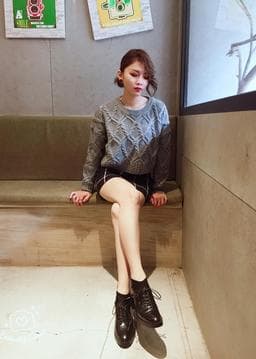 Yumi stylist  hair