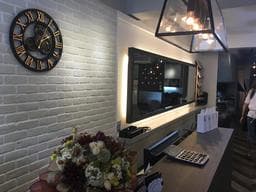 H Zone Hair Salon 2館