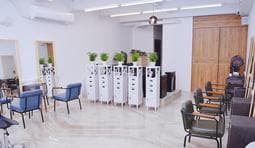 她他Hair Studio