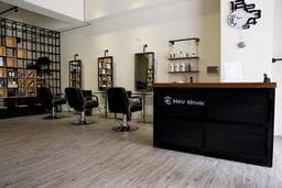宅 House • Hair