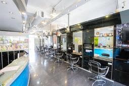髮首造型沙龍（旗艦店）