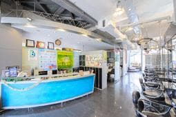 髮首造型沙龍（旗艦店）
