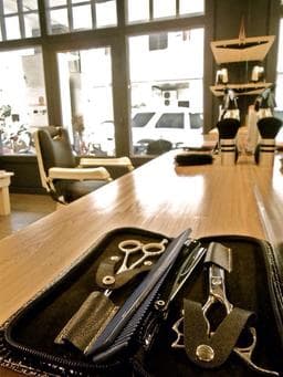 Cutting Edge Barber Shop 英倫紳士髮廊