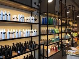 NewArt Hair Center 大學國際店