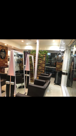 MB Hair魔珼髮型概念旗艦館永福店