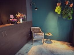 ER hair salon