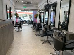 基隆市尚洋髮藝七堵店