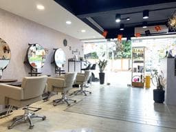 Reborn Hair Cut 今天是剪髮的好日子