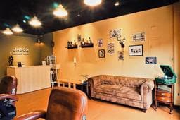 Jason barbershop傑紳男士理髮廳 沙鹿店