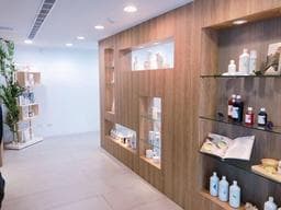 LITS hair salon ( 儷絲 沙龍 ）