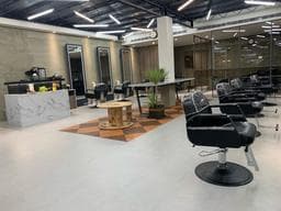 Je上越大里店