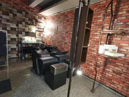 崎。 Chi Hair studio