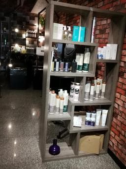 崎。 Chi Hair studio