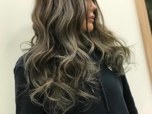 灰色系、女生長髮、女生染髮